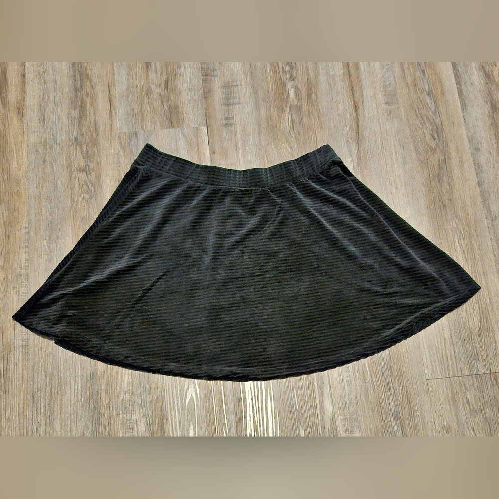 SO Charcoal Velvet Skirt